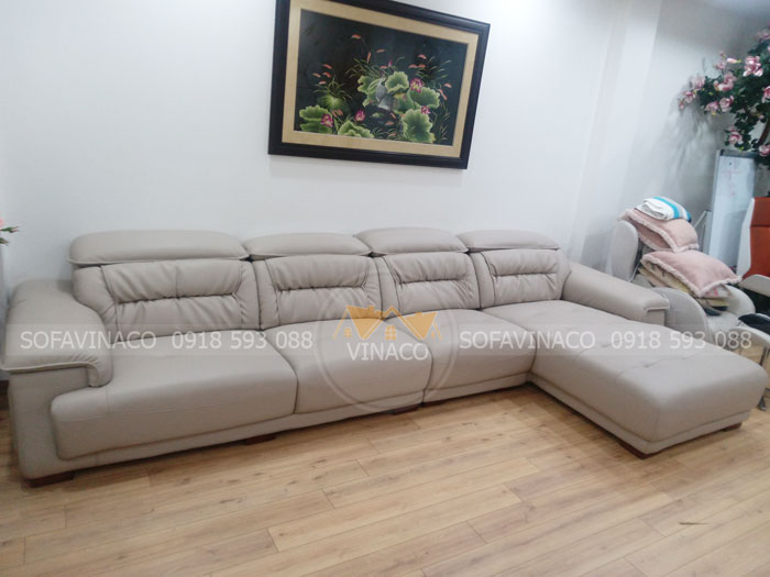 Bộ ghế sofa góc ở Văn Phú đã được bọc lại da mới